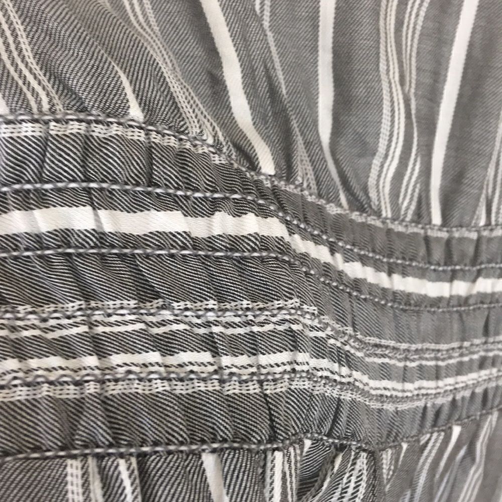 🅢🅐🅛🅔 Max Studio Striped Top - Picture 12 of 14